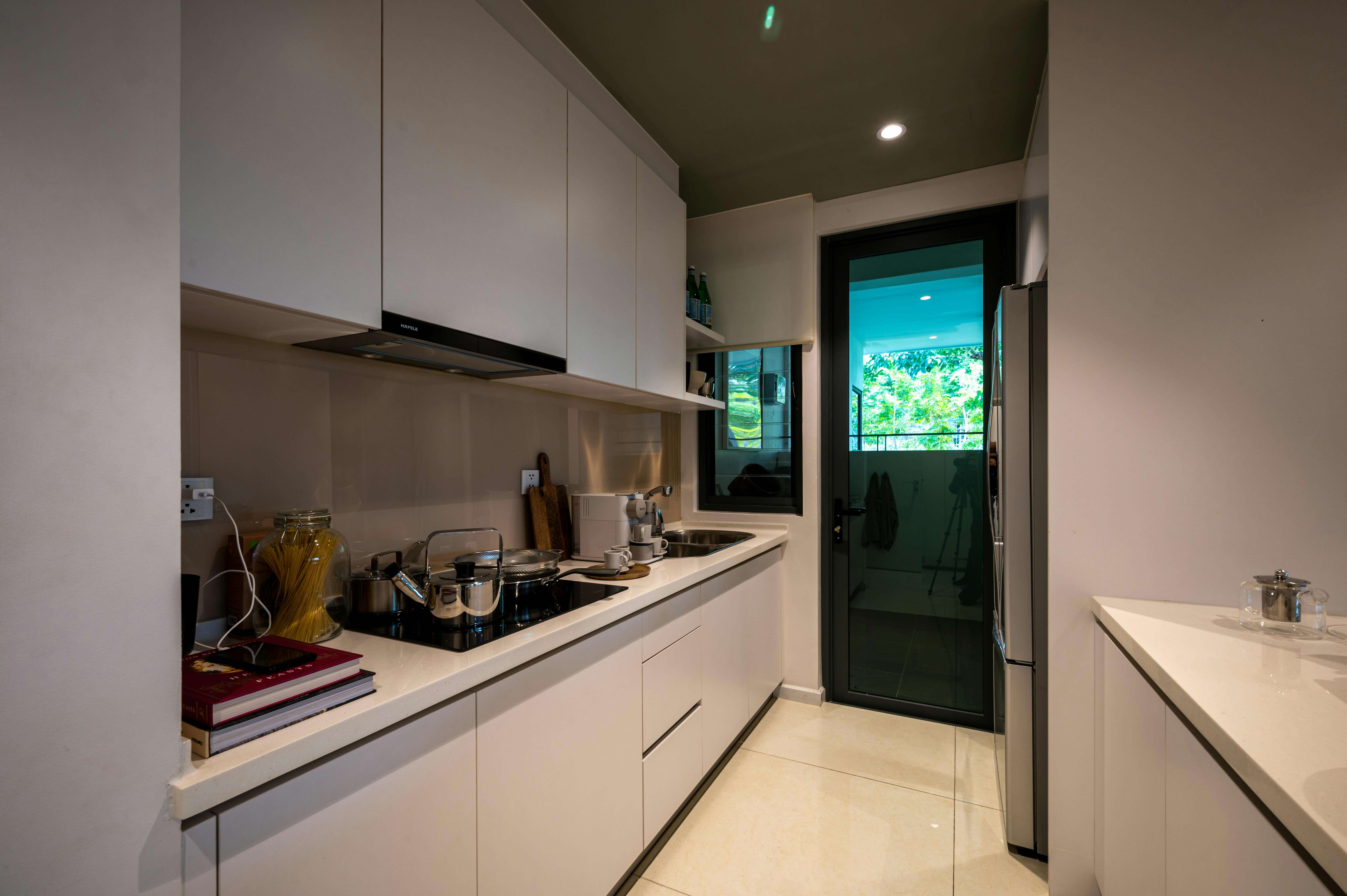 Parallel Kitchen